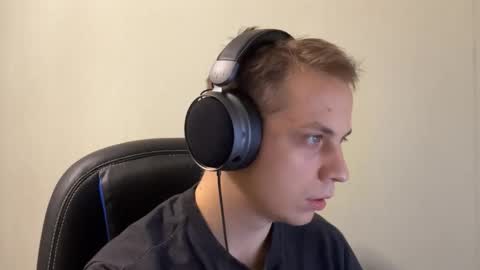 Snapshot of maroooa chatting on 18, 12, 2025 Marko online show from 18, 12, 2025