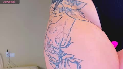 Mari online show from 5, 10, 2025