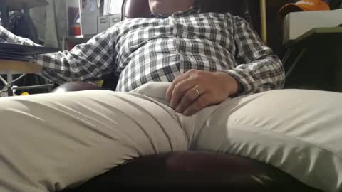 Snapshot of marrieddad19751975 chatting on 21, 9, 2025 only fans marrieddad19751975 online show from 21, 9, 2025