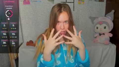 Snapshot of marryjanes chatting on 9, 11, 2025 marryjanes online show from 9, 11, 2025