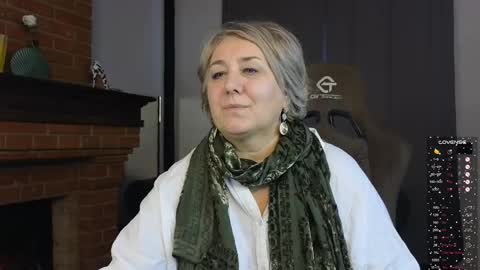 Snapshot of marta_wils chatting on 4, 10, 2025 marta_wils online show from 4, 10, 2025