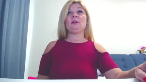 Snapshot of marthanollan chatting on 8, 12, 2024 Martha online show from 8, 12, 2024