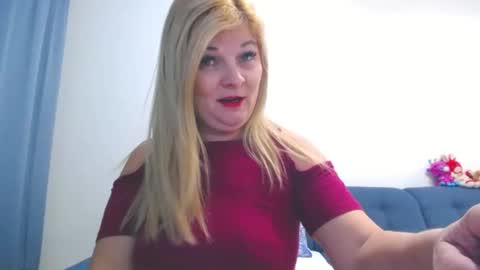 Snapshot of marthanollan chatting on 9, 2, 2025 Martha online show from 9, 2, 2025