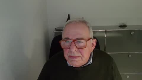 Snapshot of martin_1947 chatting on 15, 11, 2025 martin_1947 online show from 15, 11, 2025