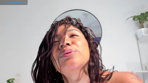 Snapshot of martina_monst chatting on 28, 12, 2024 martina Monst online show from 28, 12, 2024