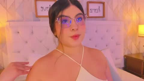 Martina online show from 8, 5, 2026