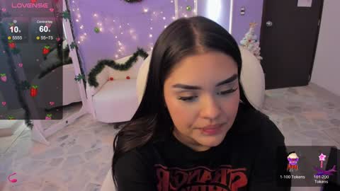 Snapshot of martina_saenz1 chatting on 27, 12, 2024 Martina online show from 27, 12, 2024