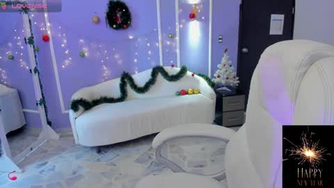 Snapshot of martina_saenz1 chatting on 31, 12, 2024 Martina online show from 31, 12, 2024