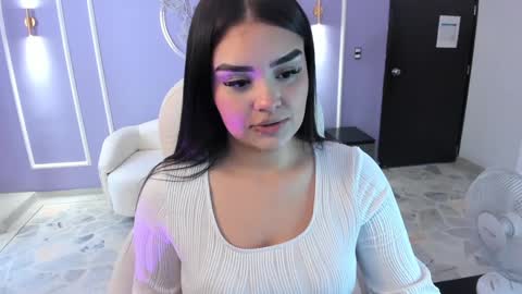 Snapshot of martina_saenz1 chatting on 25, 1, 2025 Martina online show from 25, 1, 2025