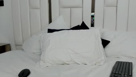 Martina Black online show from 25, 1, 2025