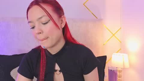 Snapshot of martinaa_garcia chatting on 15, 6, 2026 Martina online show from 15, 6, 2026