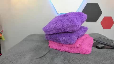 Snapshot of martinaclark chatting on 8, 12, 2024 Martina online show from 8, 12, 2024