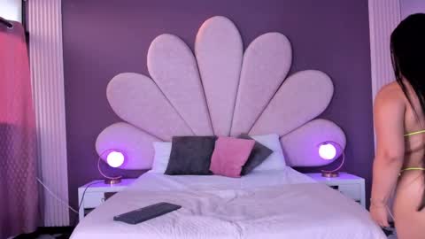 Martina Garcia online show from 10, 3, 2025