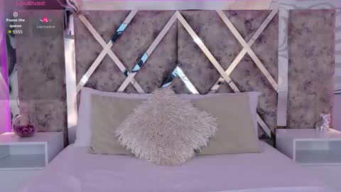 Martina Garcia online show from 14, 11, 2025