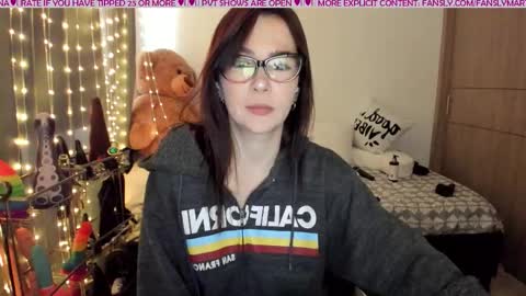 Snapshot of martinatina chatting on 21, 10, 2025 MARTINA online show from 21, 10, 2025