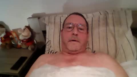 Hotguy61 online show from 16, 10, 2025