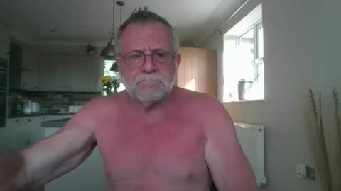 martinrgbxxxx online show from 25, 5, 2026