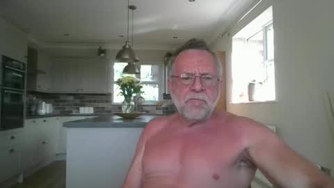 martinrgbxxxx online show from 30, 5, 2026