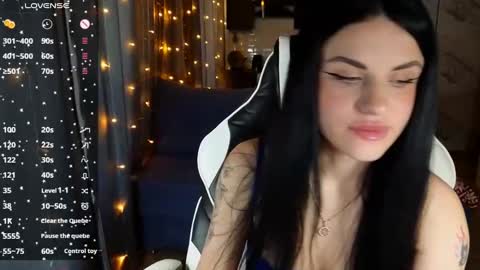 Snapshot of mary___moore chatting on 18, 12, 2024 Maria online show from 18, 12, 2024