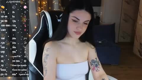 Snapshot of mary___moore chatting on 4, 3, 2025 Maria online show from 4, 3, 2025