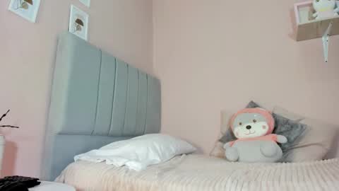 mary_cute9 online show from 8, 10, 2025