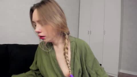 Snapshot of mary_shiota chatting on 1, 12, 2025 HelIo Everyone Im MaryWelcome to my room and lets have a good time together with me online show from 1, 12, 2025