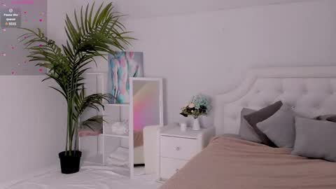 Snapshot of mary_u chatting on 9, 3, 2025 Ur Mary online show from 9, 3, 2025