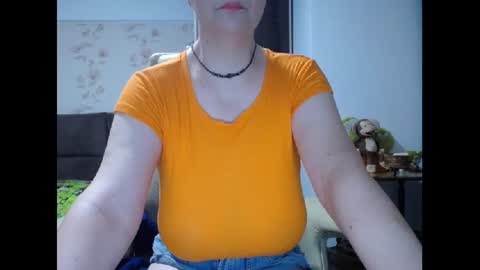 Snapshot of mary_x chatting on 17, 6, 2026 Mary online show from 17, 6, 2026
