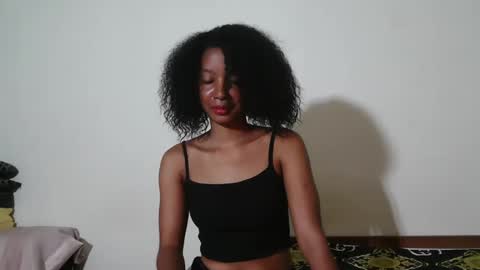 Snapshot of maryahlove chatting on 7, 1, 2026 Maryahlove online show from 7, 1, 2026