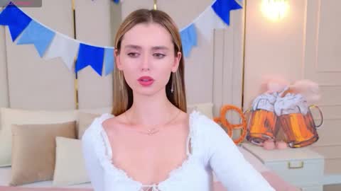 Snapshot of marybeth_snow chatting on 2, 10, 2025 Marybeth online show from 2, 10, 2025