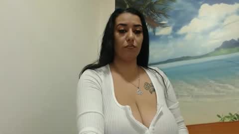 Snapshot of maryem199115 chatting on 29, 10, 2025 maryem online show from 29, 10, 2025