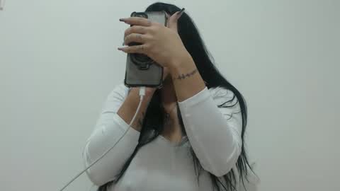 Snapshot of maryem199115 chatting on 28, 11, 2025 maryem online show from 28, 11, 2025