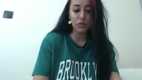 Snapshot of maryem199115 chatting on 6, 4, 2026 maryem online show from 6, 4, 2026