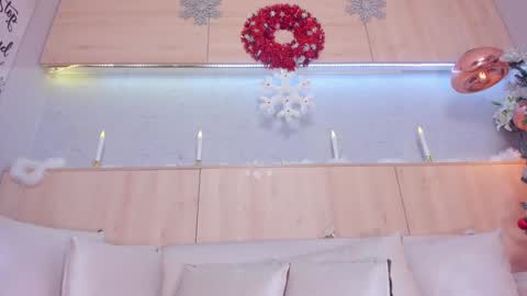 Snapshot of maryevans_ chatting on 4, 12, 2024 online show from 4, 12, 2024