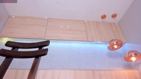Snapshot of maryevans_ chatting on 9, 1, 2025 online show from 9, 1, 2025