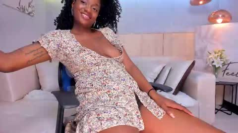Snapshot of maryevans_ chatting on 27, 2, 2025 online show from 27, 2, 2025