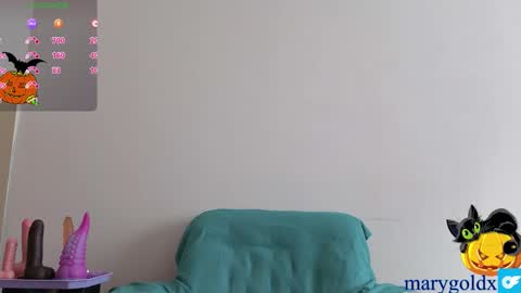 Snapshot of maryhillx chatting on 20, 10, 2025 MaryHill online show from 20, 10, 2025