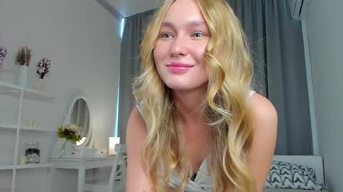 Snapshot of maryjamio chatting on 19, 9, 2025 Hannah 3 online show from 19, 9, 2025