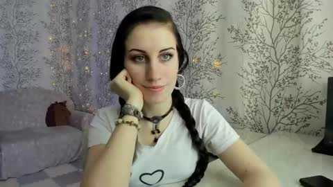 Snapshot of marylou_ chatting on 5, 3, 2025 Mary Lou online show from 5, 3, 2025
