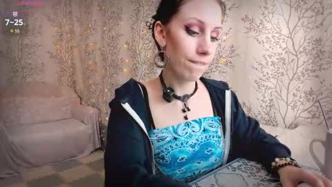 Snapshot of marylou_ chatting on 1, 3, 2026 Mary Lou online show from 1, 3, 2026