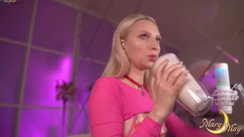 Snapshot of marylunamay chatting on 21, 9, 2025 Mary online show from 21, 9, 2025