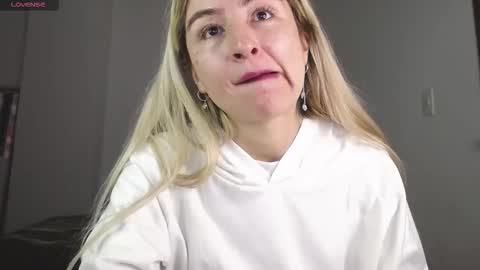 maryly rose online show from 19, 10, 2025