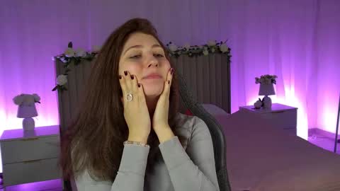 Mary Miller online show from 26, 10, 2025