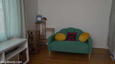 Mary Moody online show from 4, 10, 2025