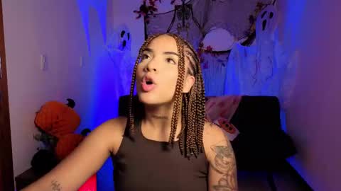 Snapshot of maryybellax chatting on 29, 10, 2025 maryybellax online show from 29, 10, 2025