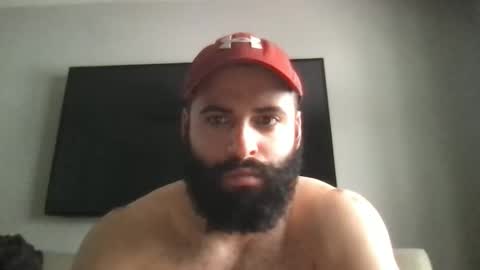 Snapshot of mascbeef95 chatting on 8, 2, 2026 mascbeef95 online show from 8, 2, 2026