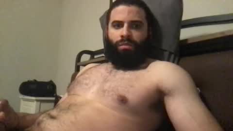 Snapshot of mascbeef95 chatting on 3, 3, 2026 mascbeef95 online show from 3, 3, 2026