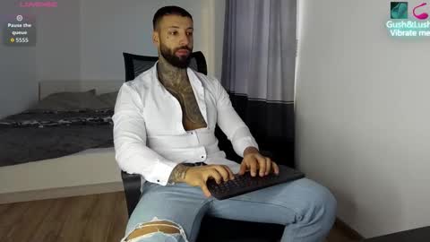 Snapshot of masculineguy69 chatting on 19, 10, 2025 masculineguy69 online show from 19, 10, 2025