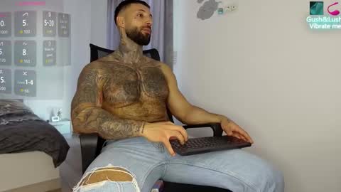 Snapshot of masculineguy69 chatting on 15, 11, 2025 masculineguy69 online show from 15, 11, 2025