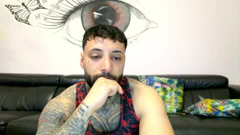 masculineguy69 online show from 24, 4, 2026